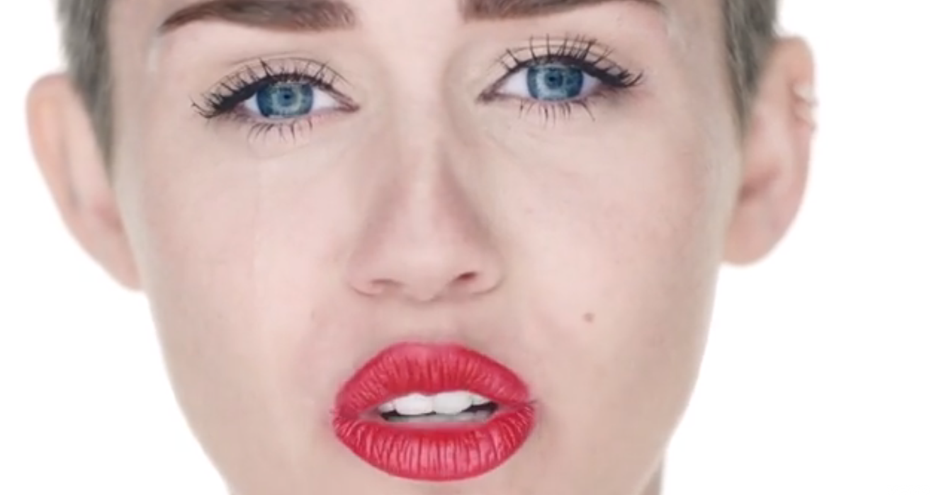 Miley Cyrus - Wrecking Ball