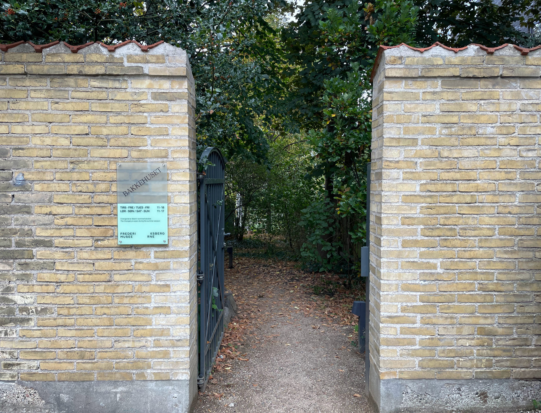Indgang til Bakkehusets have