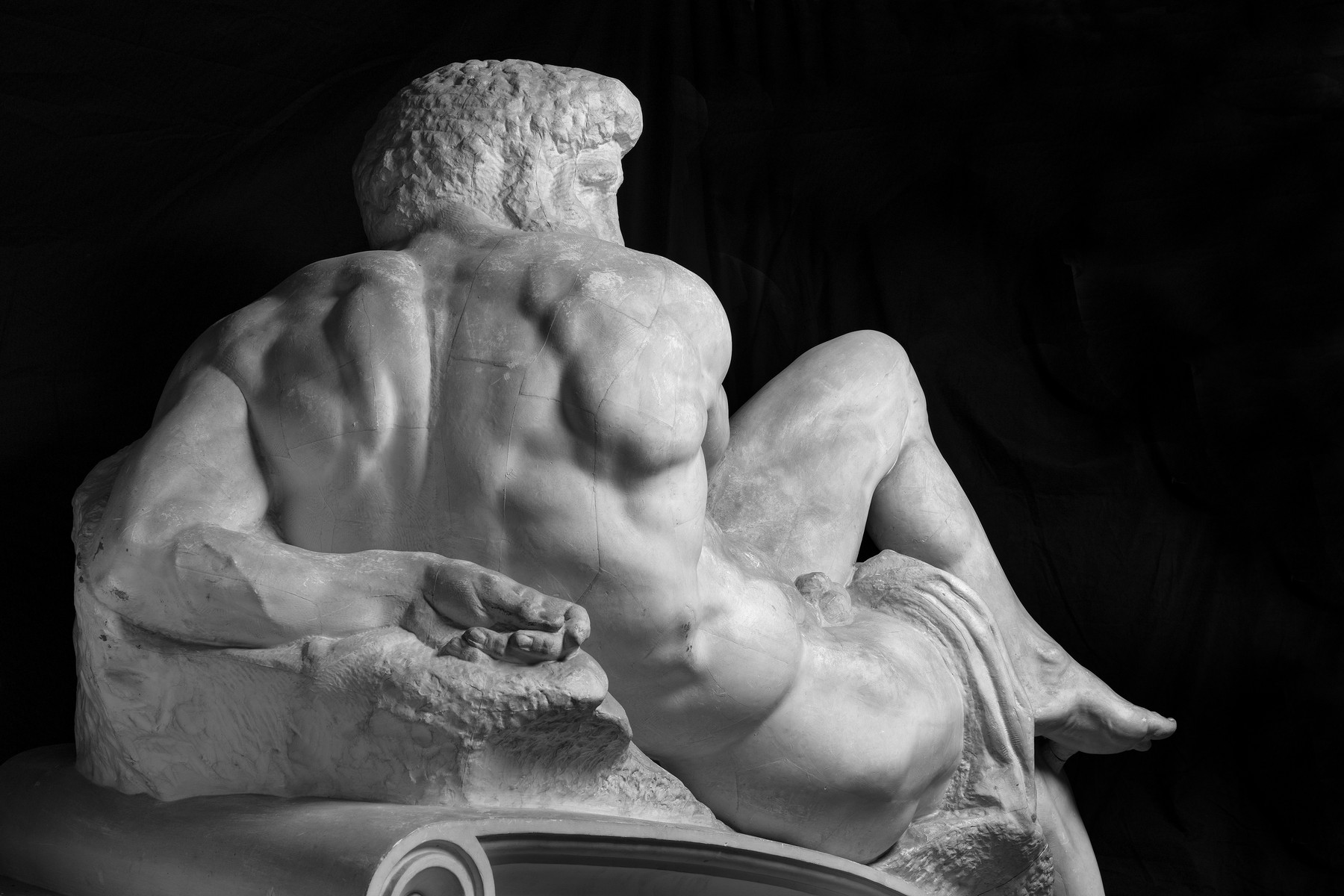 Gipsafstøbning efter Michelangelo Buonarroti, Dag (Giorno). Original ca. 1524-25, afstøbning 1897. Den Kgl. Afstøbningssamling, SMK. Foto: SMK