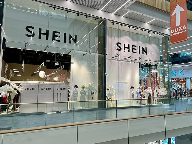 Shein i Warszawa, Wiki Commons