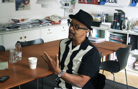 »I virkeligheden handler det ikke om race, men om klasse,« siger James McBride til ATLAS. Foto: Maria Bordorff