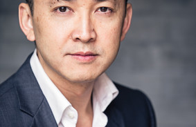 Viet Thanh Nguyen. Foto: vietnguyen.info