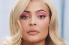 »Dengang Kylie Jenner tweetede, at hun ikke længere gad bruge snapchat, raslede virksomhedens aktier ned,« skriver Maia Lorentzen. Foto: Wikimedia Commons